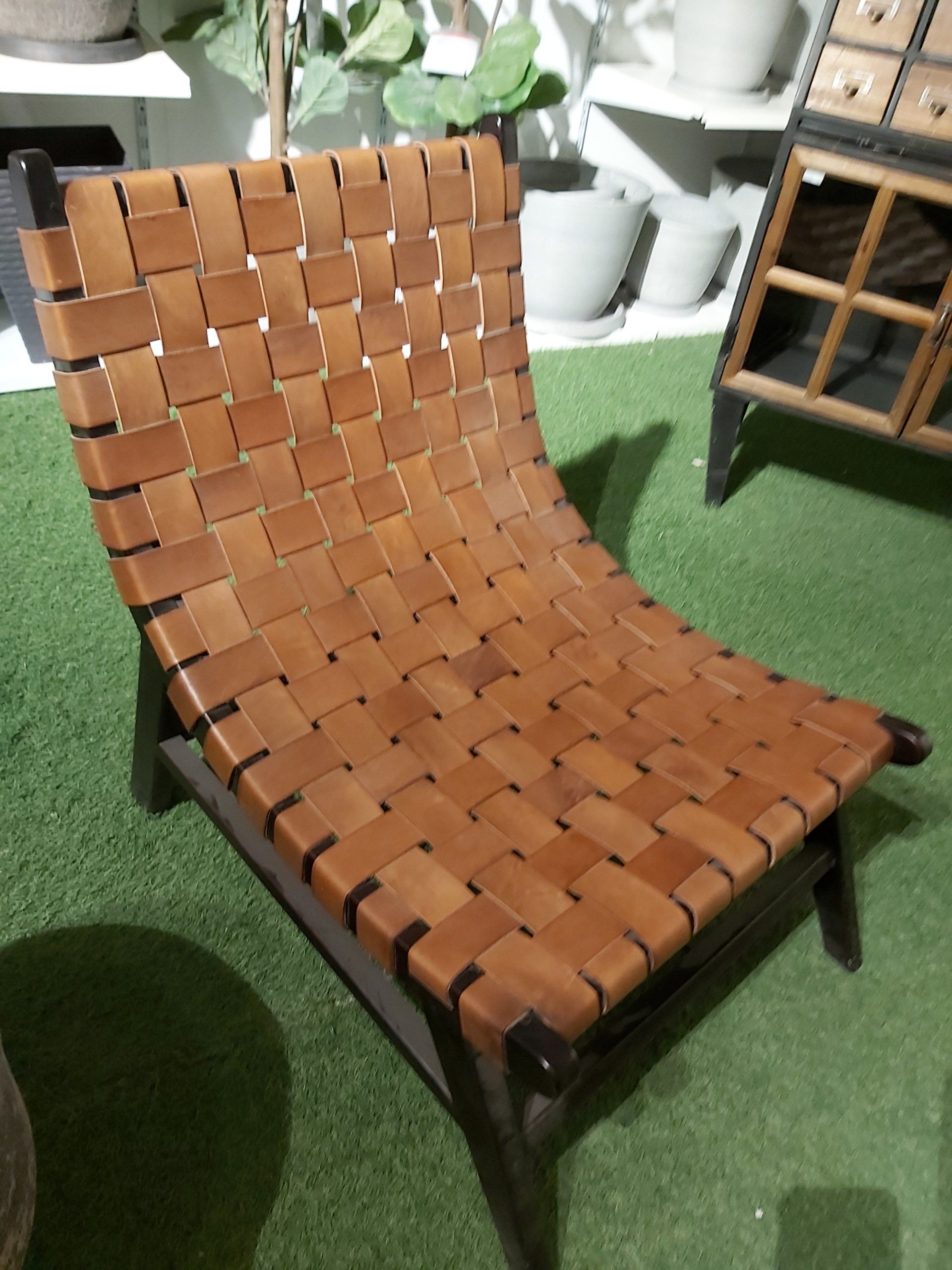 Dubai Chair Re-upholstery and Repair - Sofadubai.com